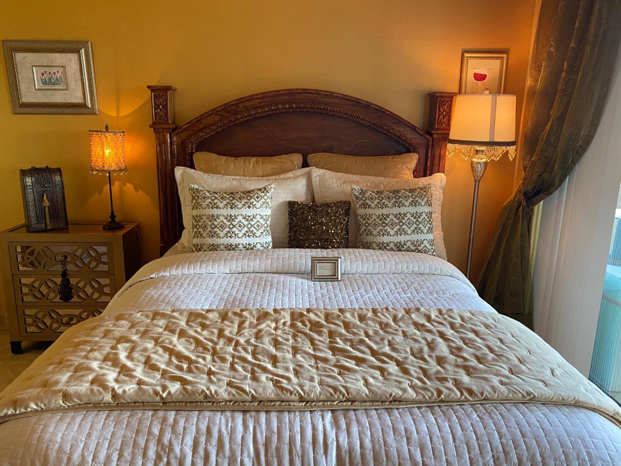 Rio Rancho Two Bedroom Apartment *