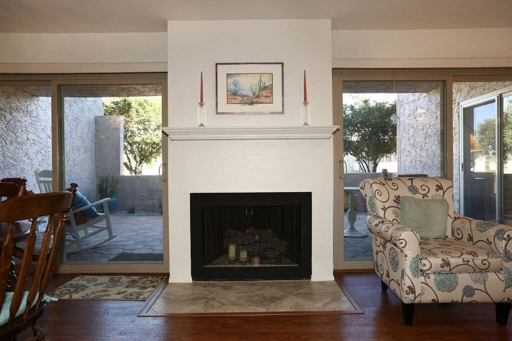 Swim, Hike, Golf, Shop, View Golfers Frm Ur Patio. Apartment