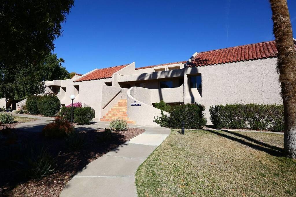 Apartment Swim, Hike, Golf, Shop, View Golfers Frm Ur Patio.
