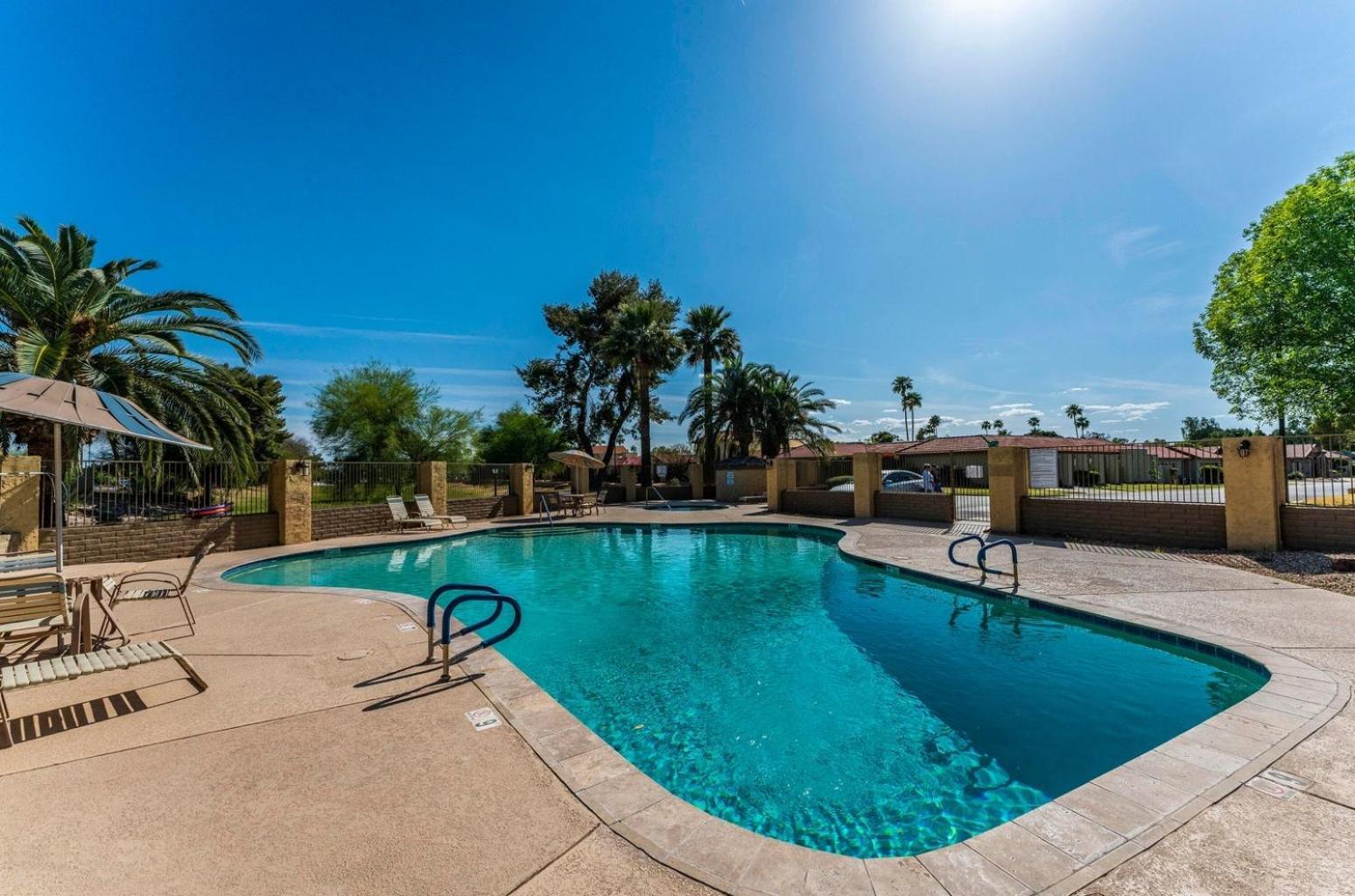 Holiday home Charming Patio W/ Community Pool, Wfh Setups, 10 Min Walk To Old Town! Scottsdale