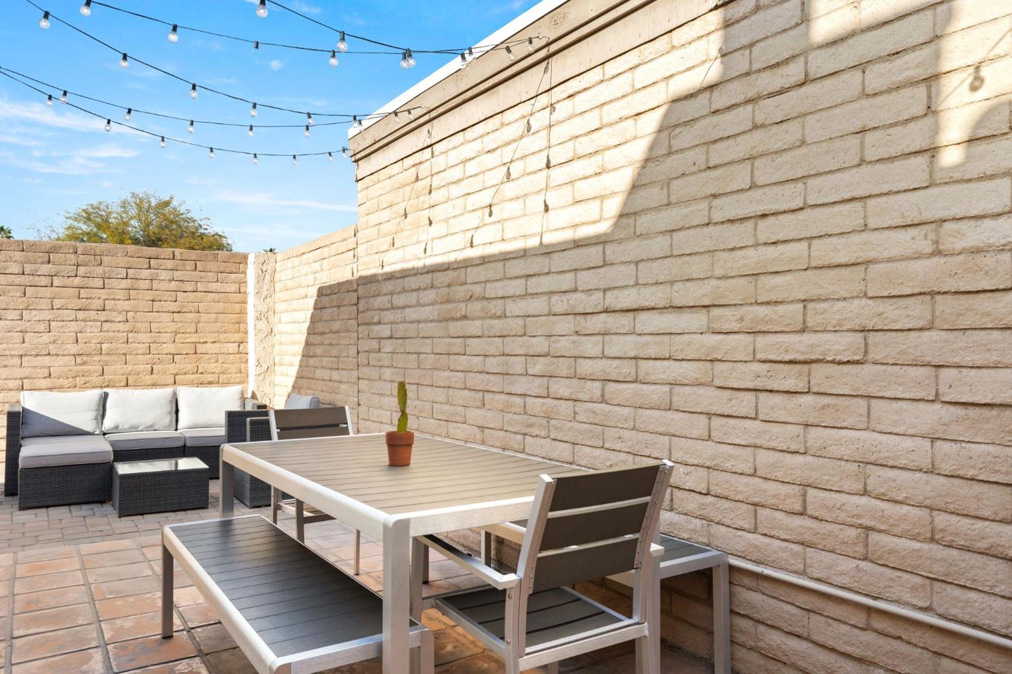 Charming Patio W/ Community Pool, Wfh Setups, 10 Min Walk To Old Town! * Scottsdale