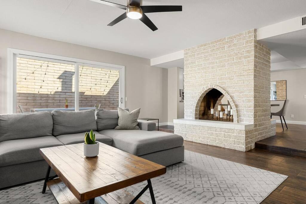 Charming Patio W/ Community Pool, Wfh Setups, 10 Min Walk To Old Town! *