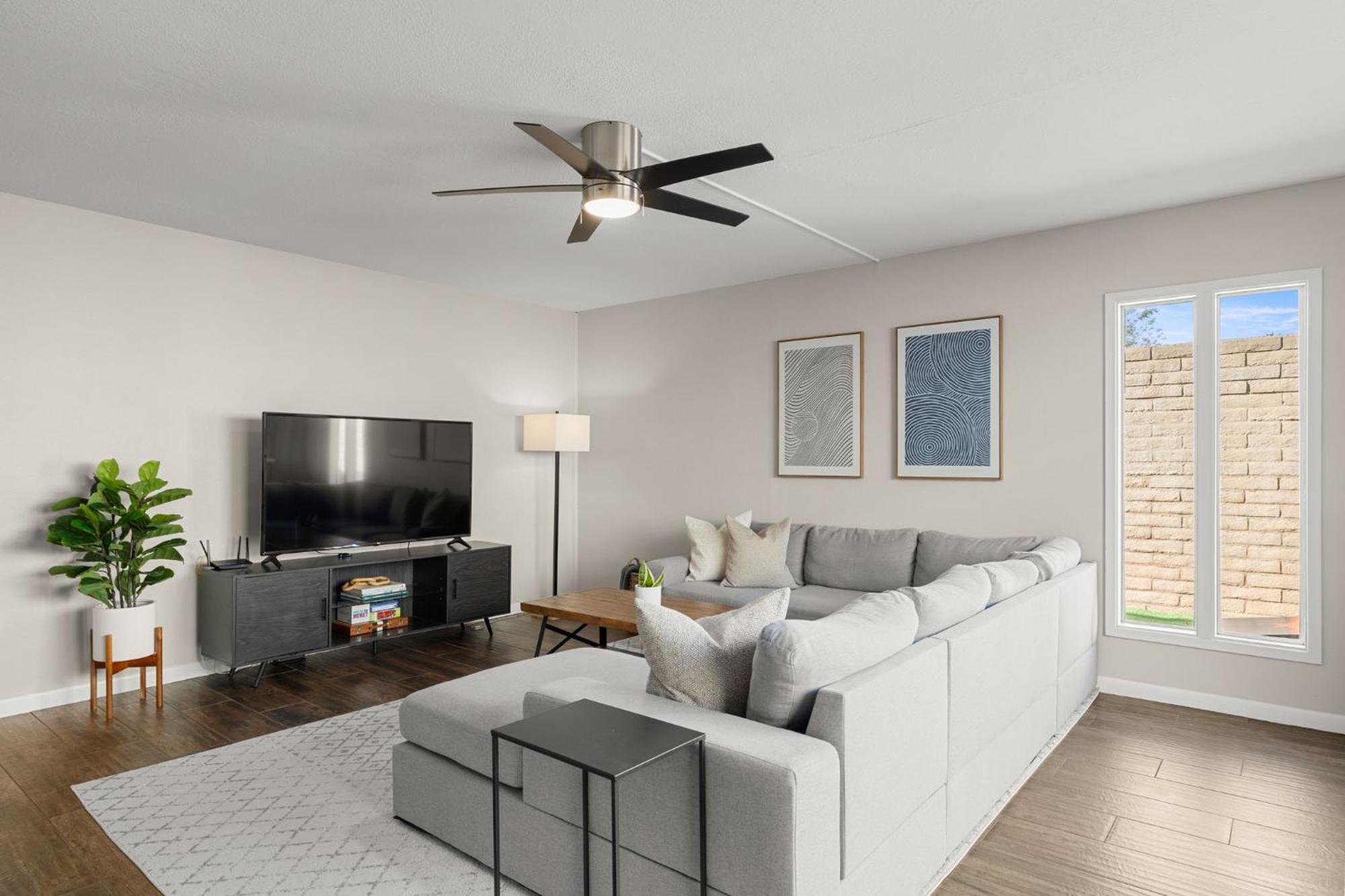 Charming Patio W/ Community Pool, Wfh Setups, 10 Min Walk To Old Town! * Scottsdale