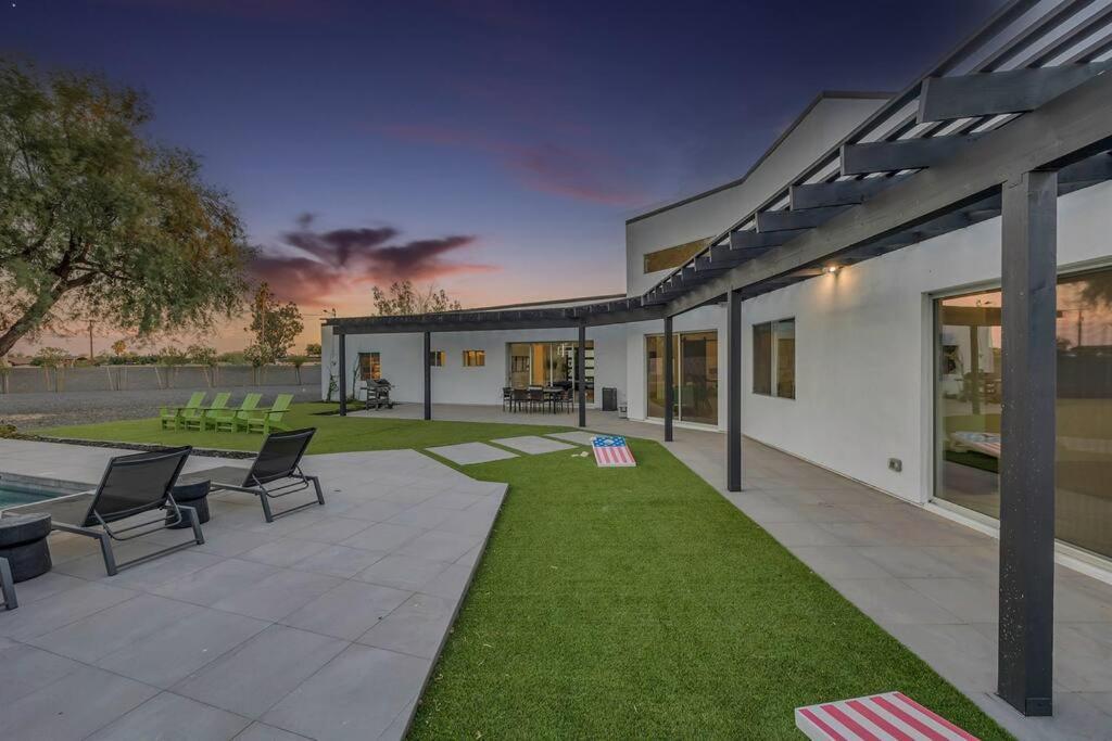 New Luxury Getaway With Heated Pool And Bbq *