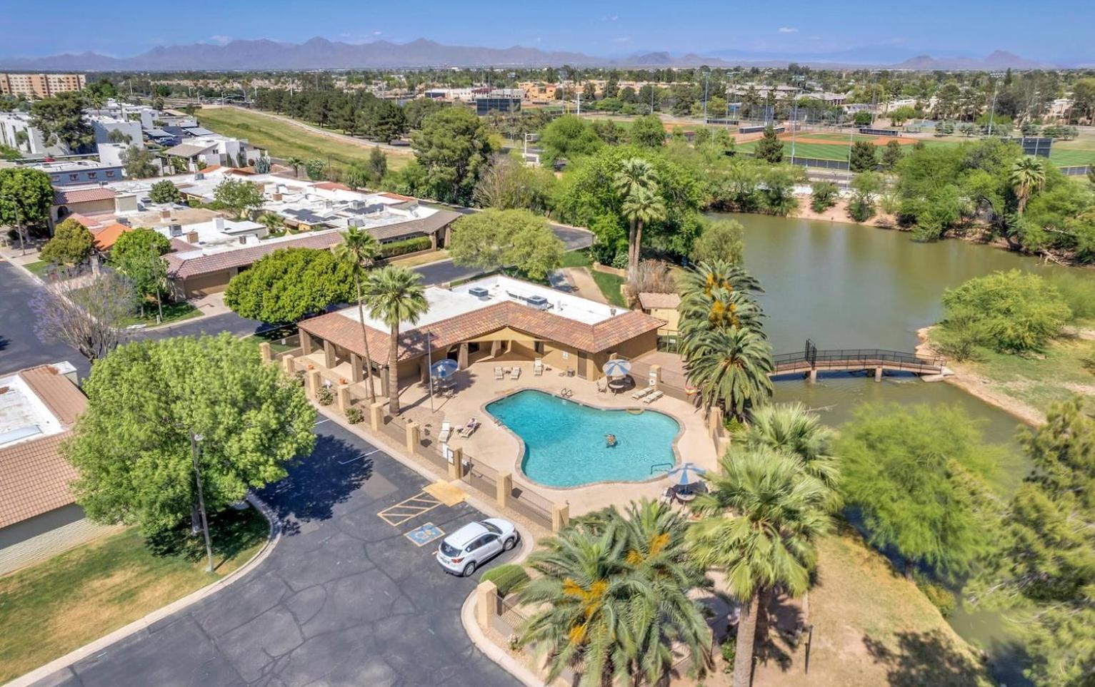 Charming Patio W/ Community Pool, Wfh Setups, 10 Min Walk To Old Town! Scottsdale