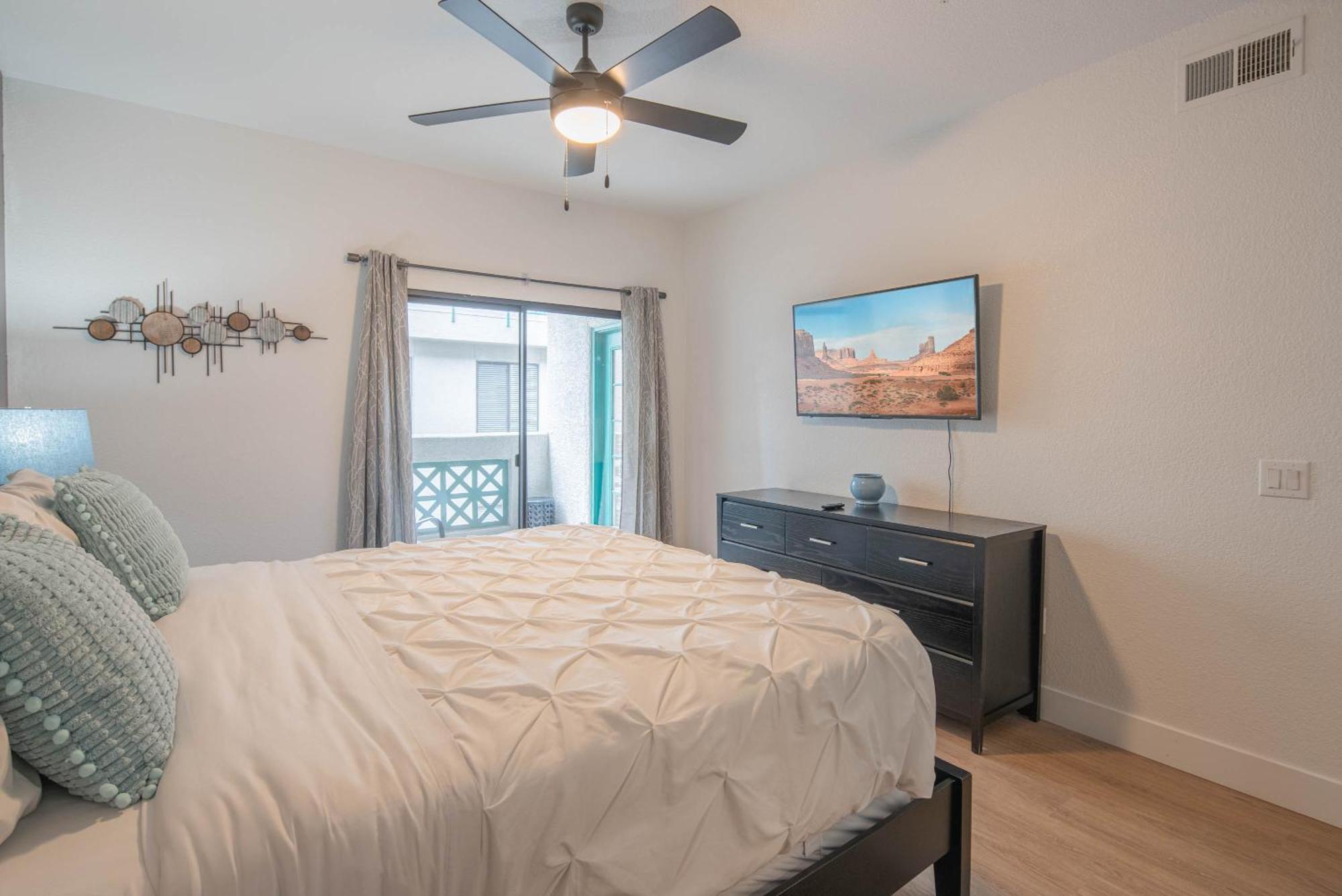Exclusive-walk To Golf, Shopping & Dining-king Bed N268 Apartment