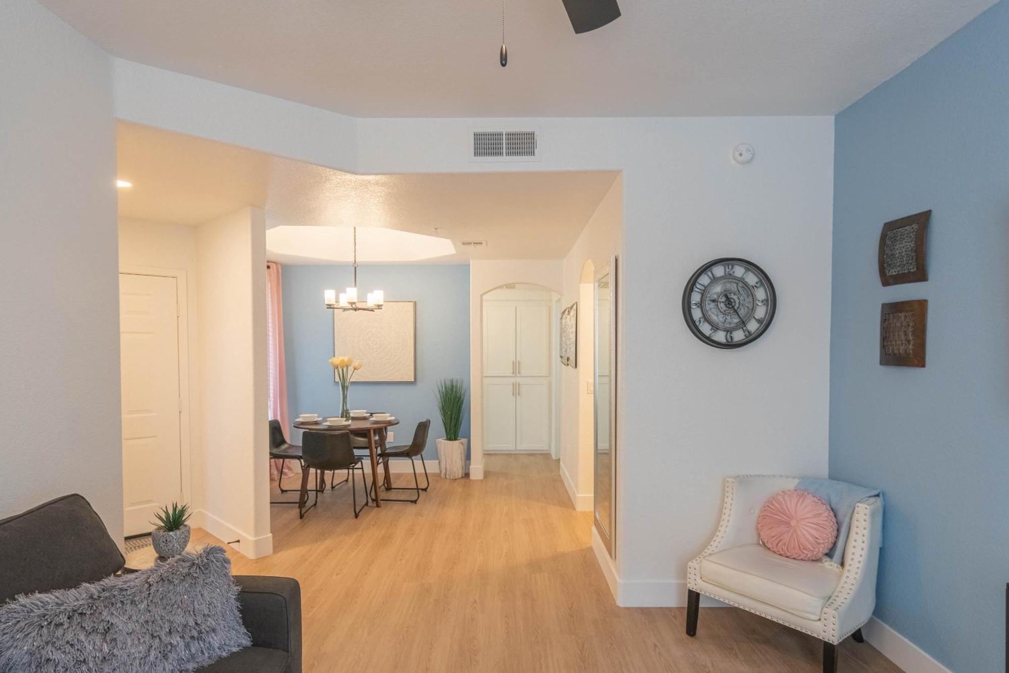 Exclusive-walk To Golf, Shopping & Dining-king Bed N268 Scottsdale