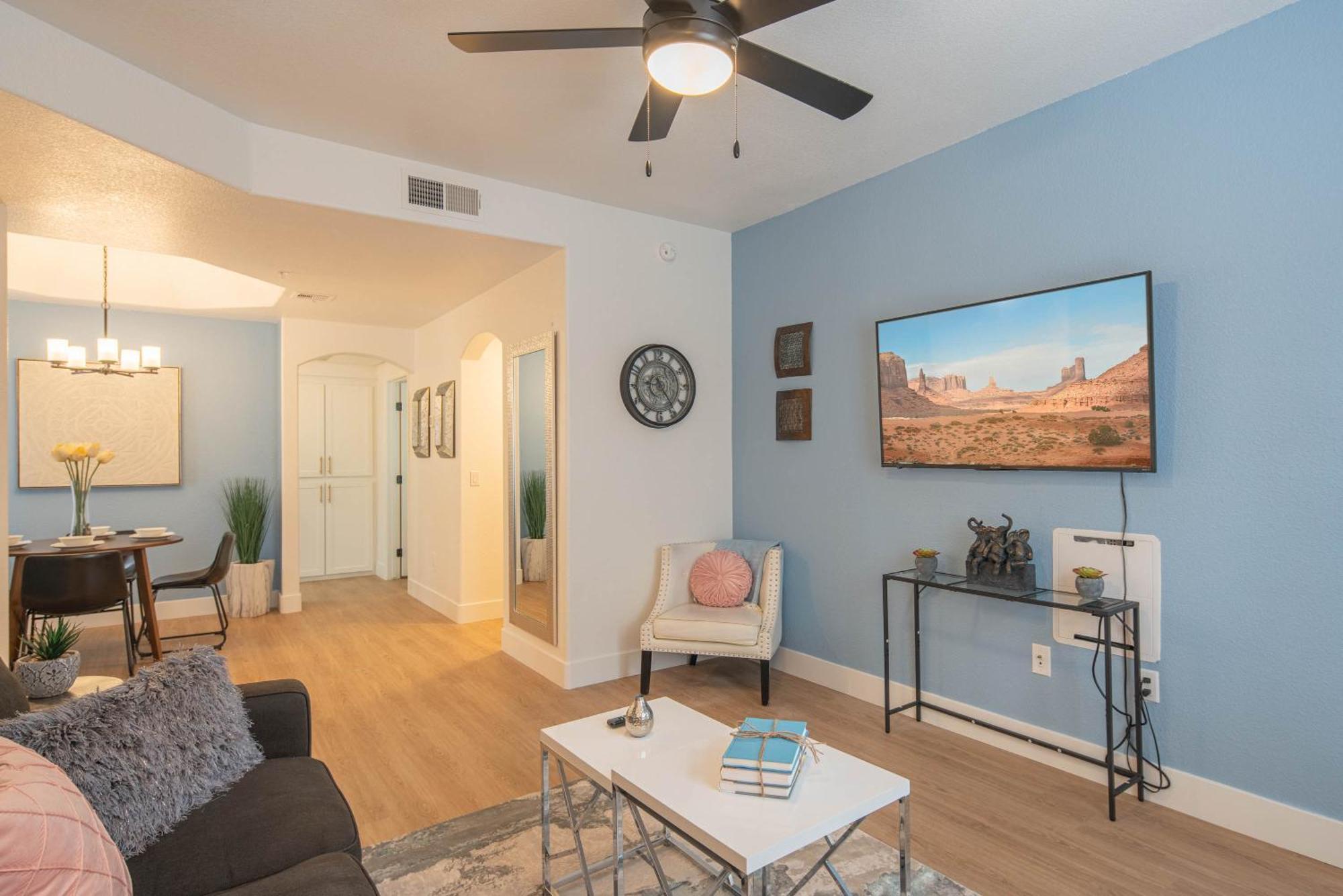 Apartment Exclusive-walk To Golf, Shopping & Dining-king Bed N268 Scottsdale