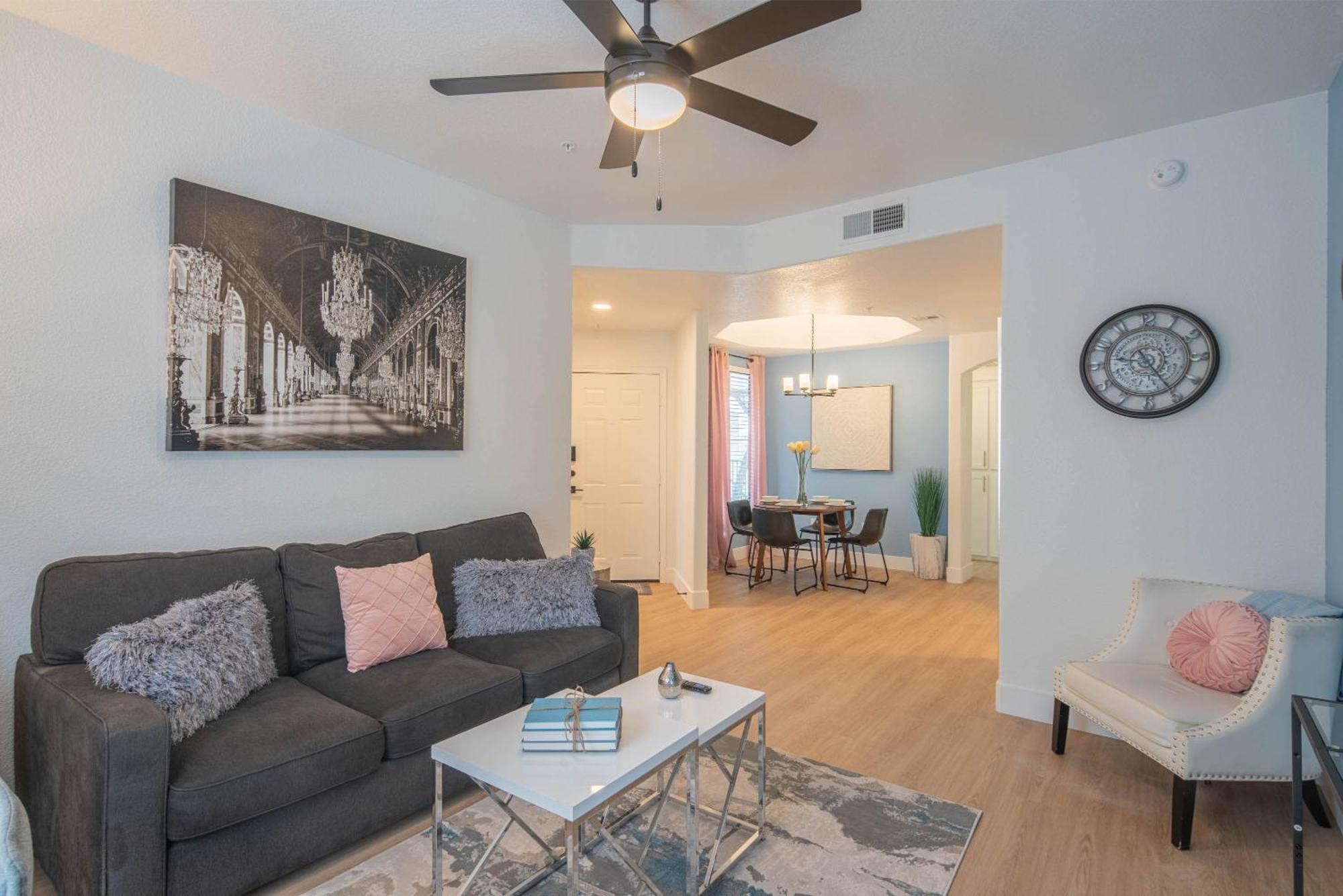 Exclusive-walk To Golf, Shopping & Dining-king Bed N268 Apartment Scottsdale
