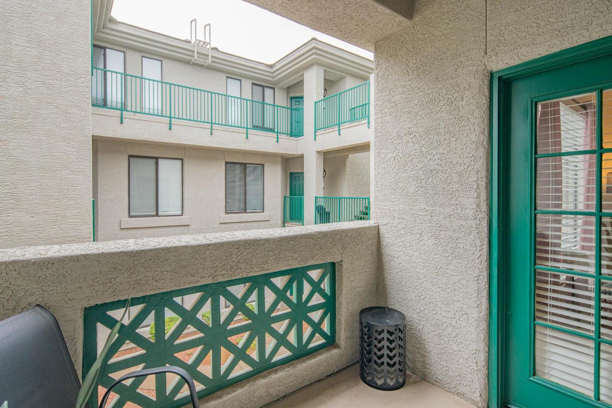 Exclusive-walk To Golf, Shopping & Dining-king Bed N268 * Scottsdale