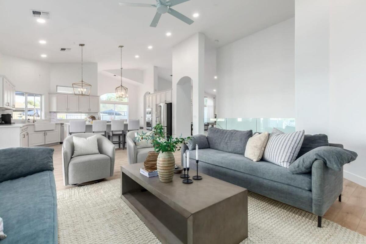 Sweetwater Estate-pool-spa-sportcourt-putt Grn Holiday home