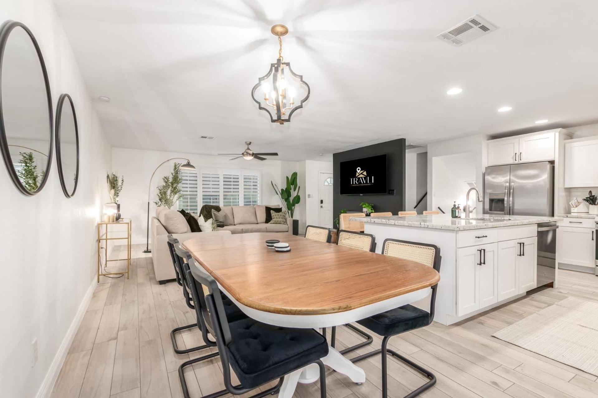 Desert Rose Family Retreat-free Htd Pool-2 Primarys-bar Scottsdale