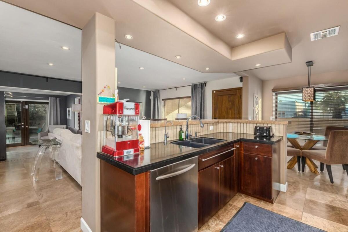 Executive Retreat-pool And Spa-az Canal Trail Holiday home