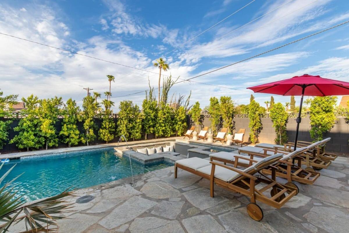 Holiday home Stonewood Villa-ultralux 6br-5 Showers-htd Pool *