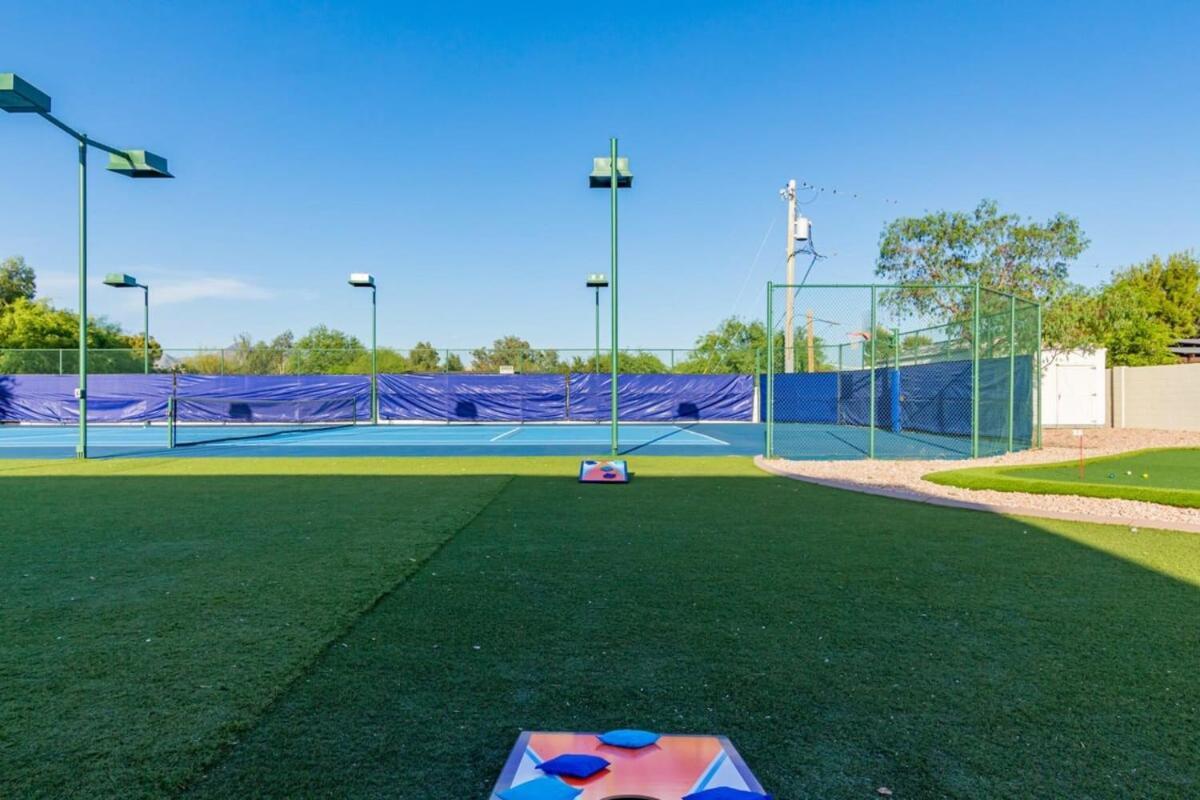 Sweetwater Estate-pool-spa-sportcourt-putt Grn Scottsdale