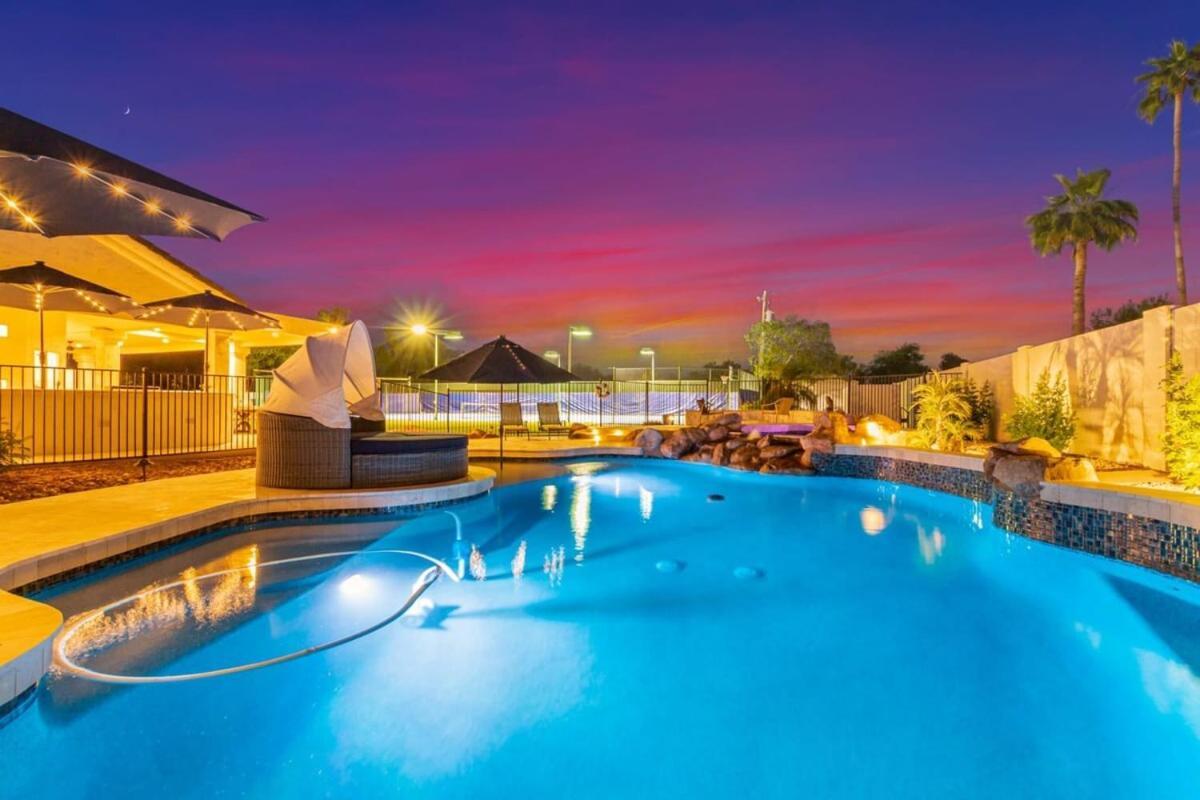 Sweetwater Estate-pool-spa-sportcourt-putt Grn *