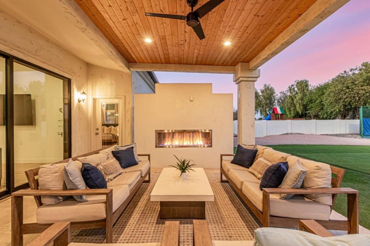 Sweetwater Estate-pool-spa-sportcourt-putt Grn Scottsdale