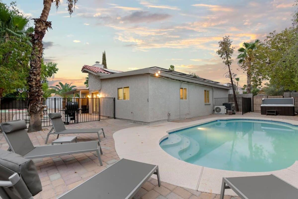 Holiday home 4bd Pool Basketball Hot Tub Pool Table