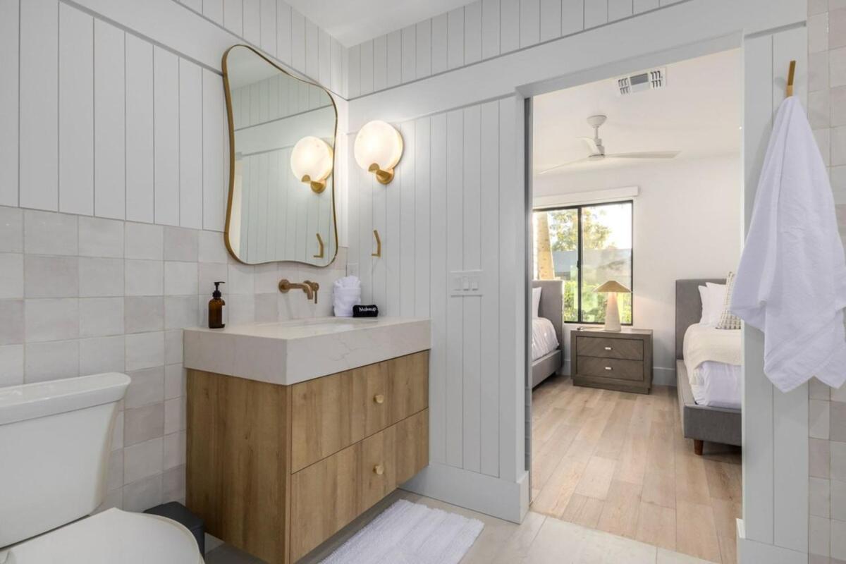 Lux Family Retreat-free Htd Pool-3 En-suites Holiday home
