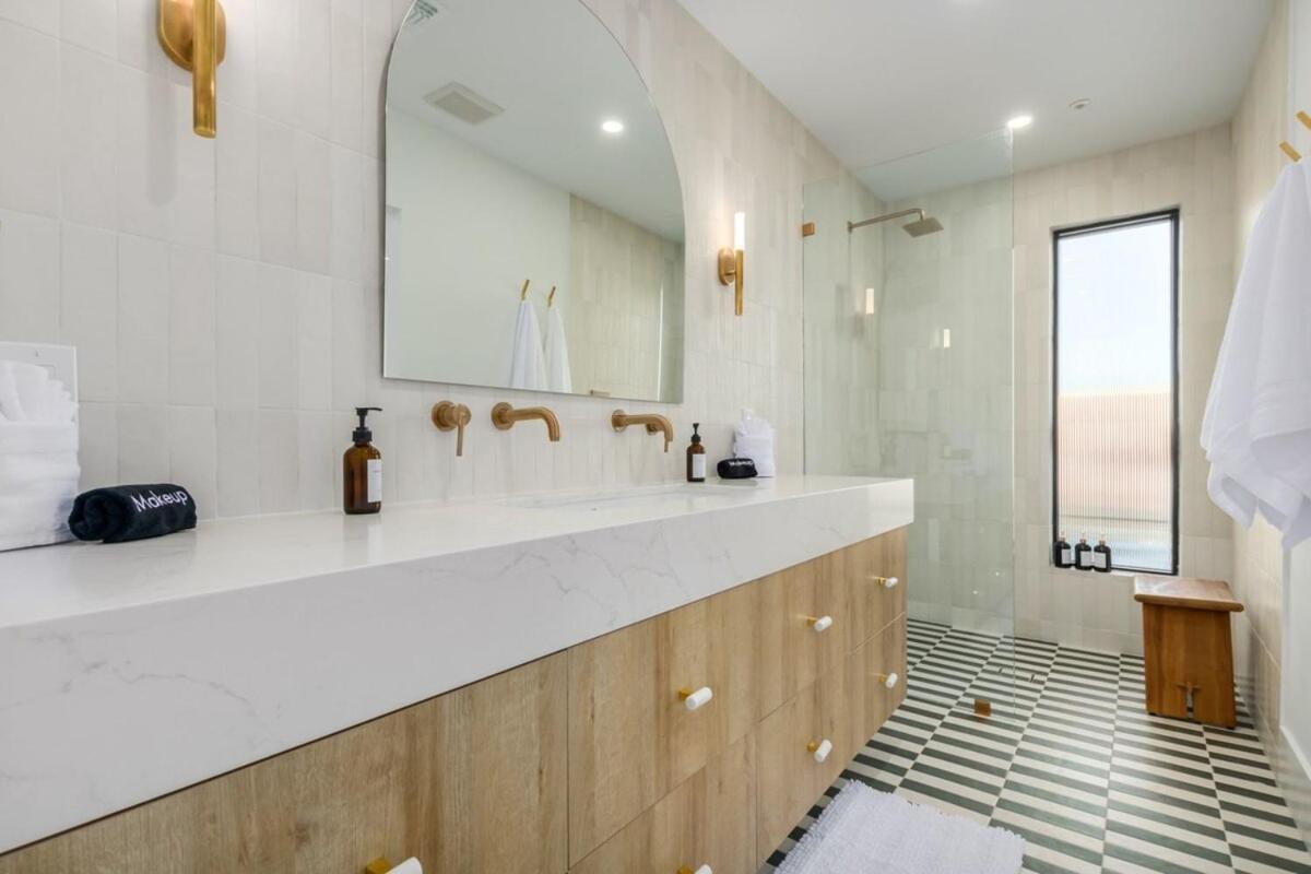 Lux Family Retreat-free Htd Pool-3 En-suites