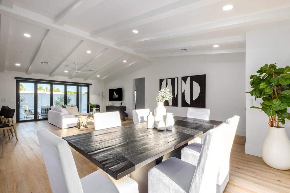 Holiday home Lux Family Retreat-free Htd Pool-3 En-suites *