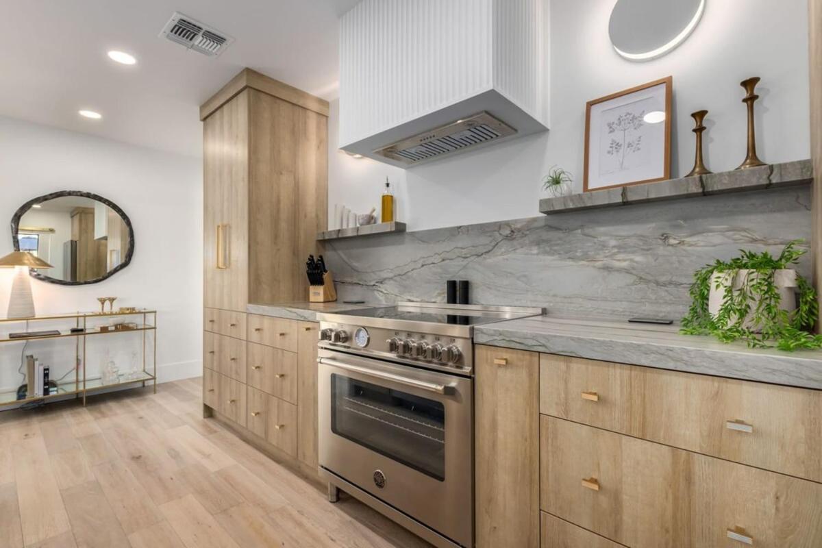Lux Family Retreat-free Htd Pool-3 En-suites Holiday home Scottsdale