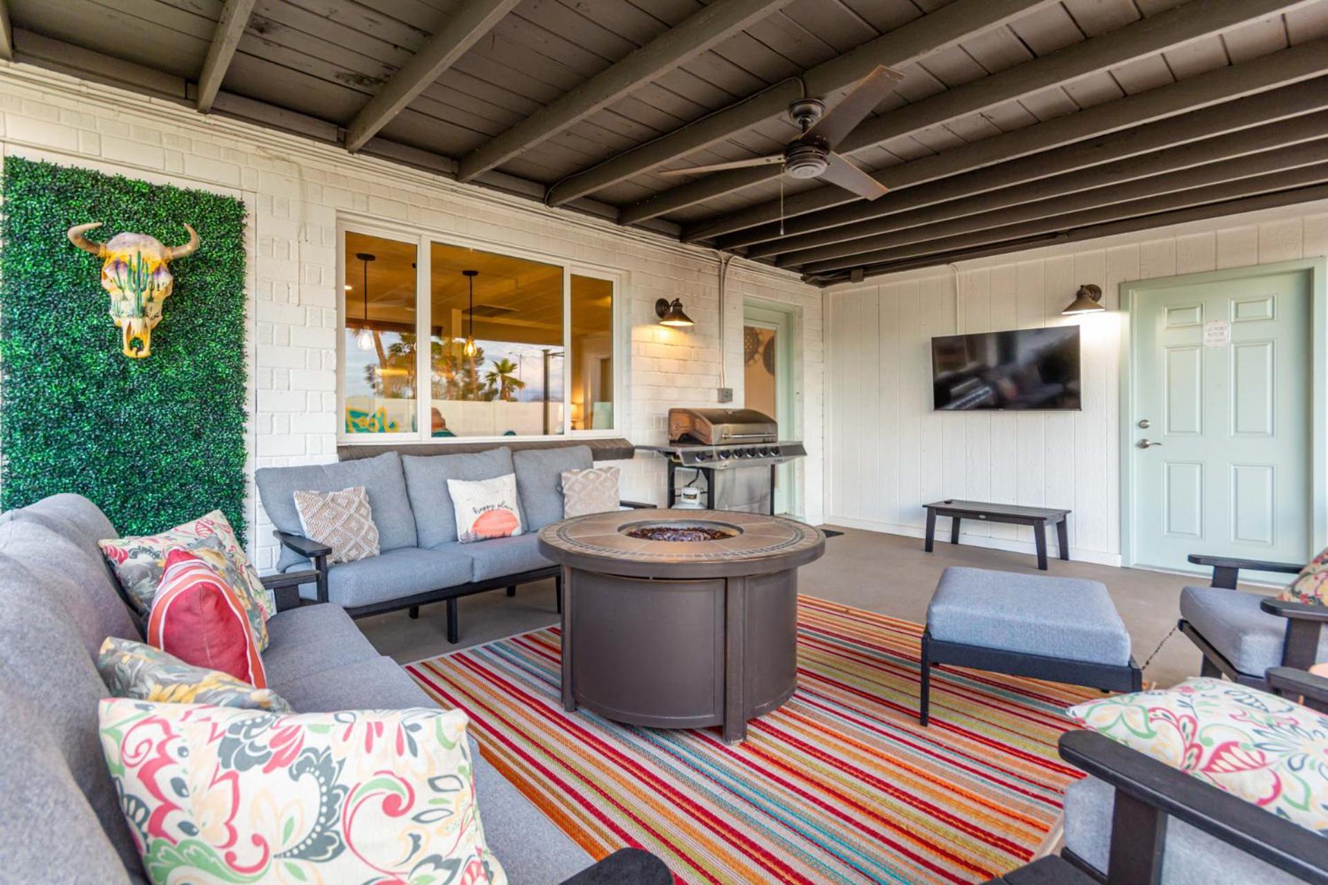 Modern Sw Family Retreat-pool-hot Tub-firepit Scottsdale