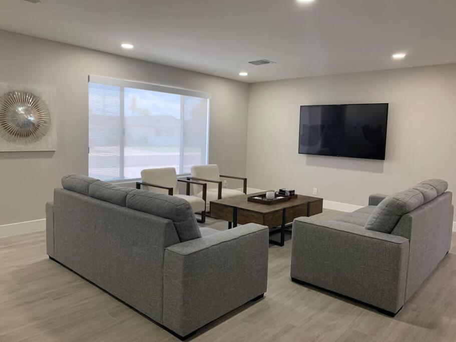 Gorgeous Upscale 4bed/3 Bath Scottsdale