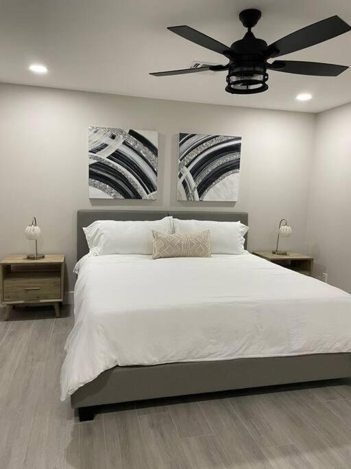 Gorgeous Upscale 4bed/3 Bath