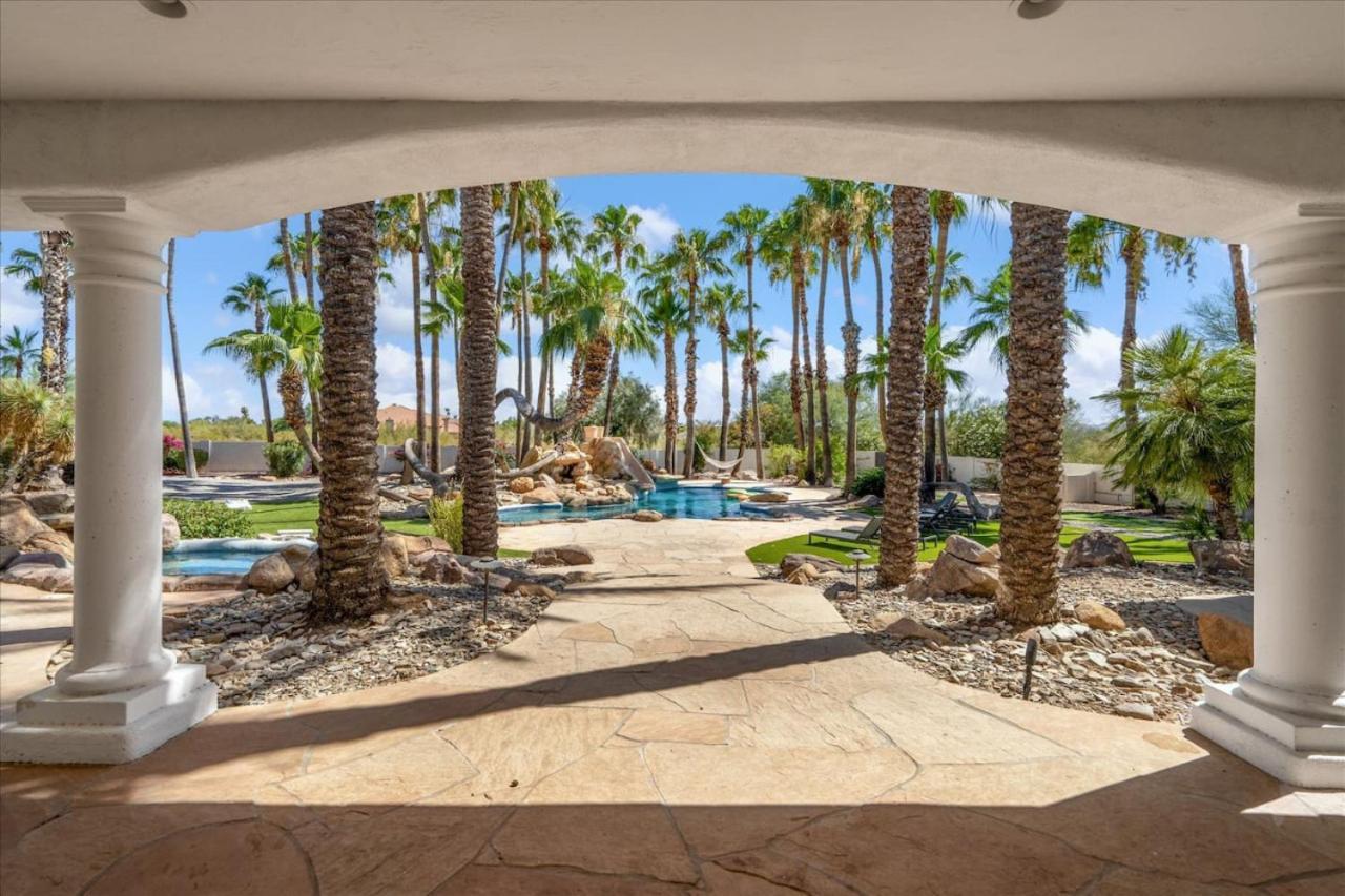 Style Estate, 2 Houses, Putt-putt Course, B-ball Court, Heated Pool Scottsdale