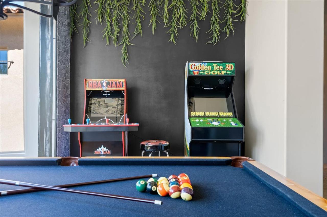 Holiday home Two Homes-pickleball-batting Cage-sand Volleyball Scottsdale
