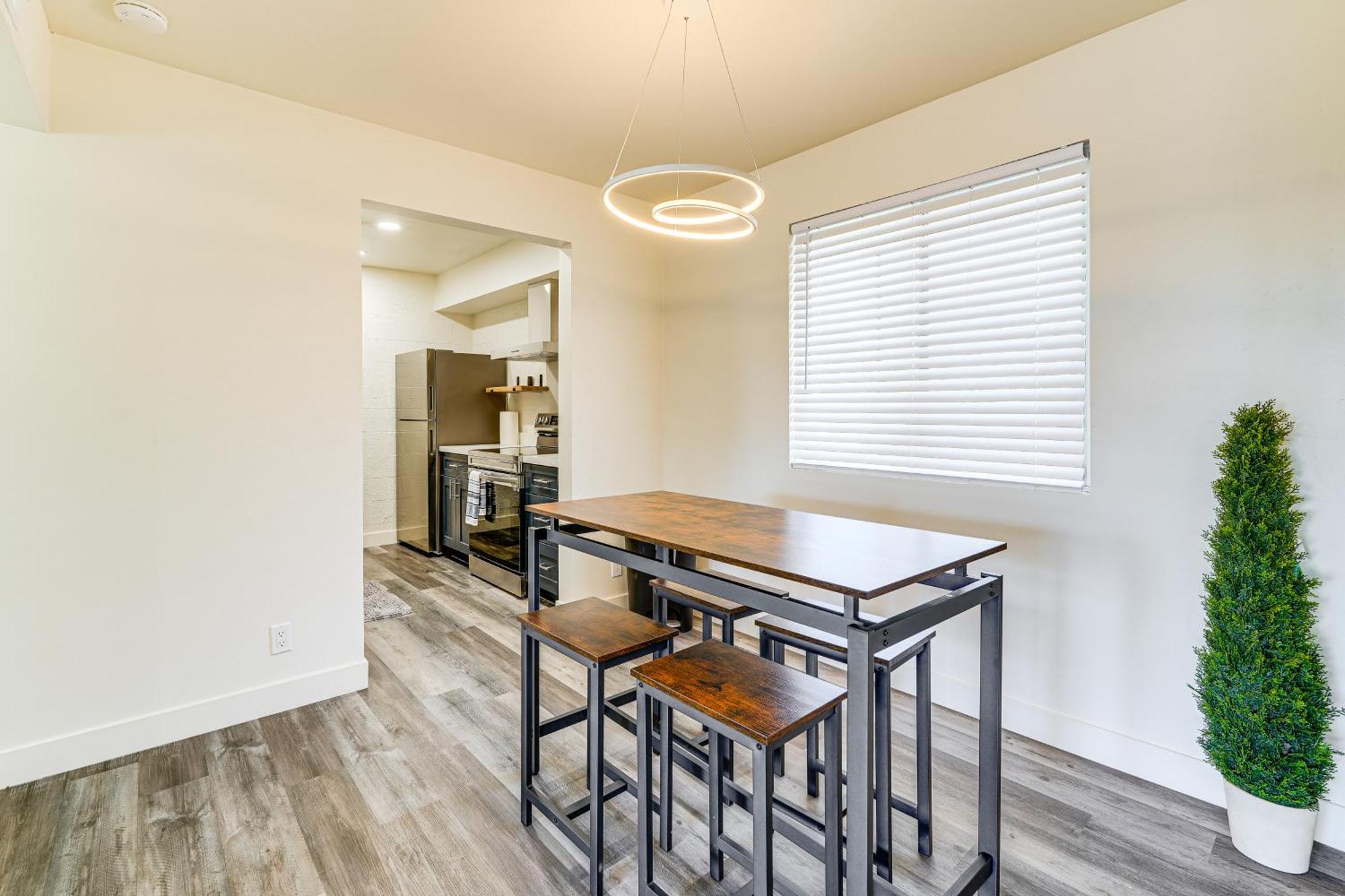 With Community Pool And Hot Tub! * Scottsdale