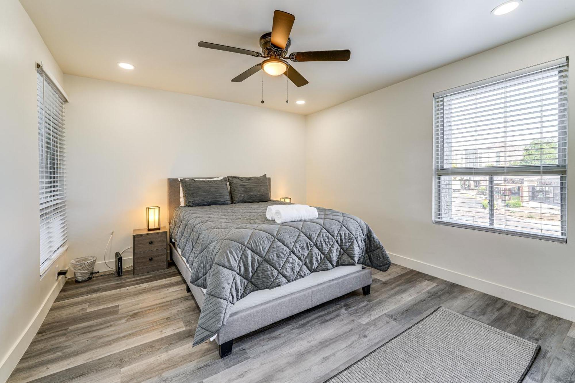 Apartment With Community Pool And Hot Tub! *