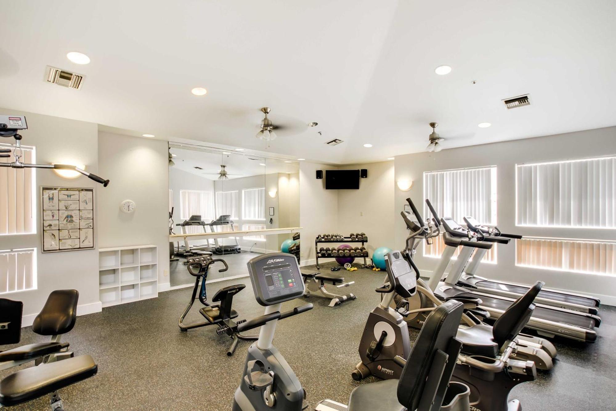 Tranquil With Community Pool! Scottsdale