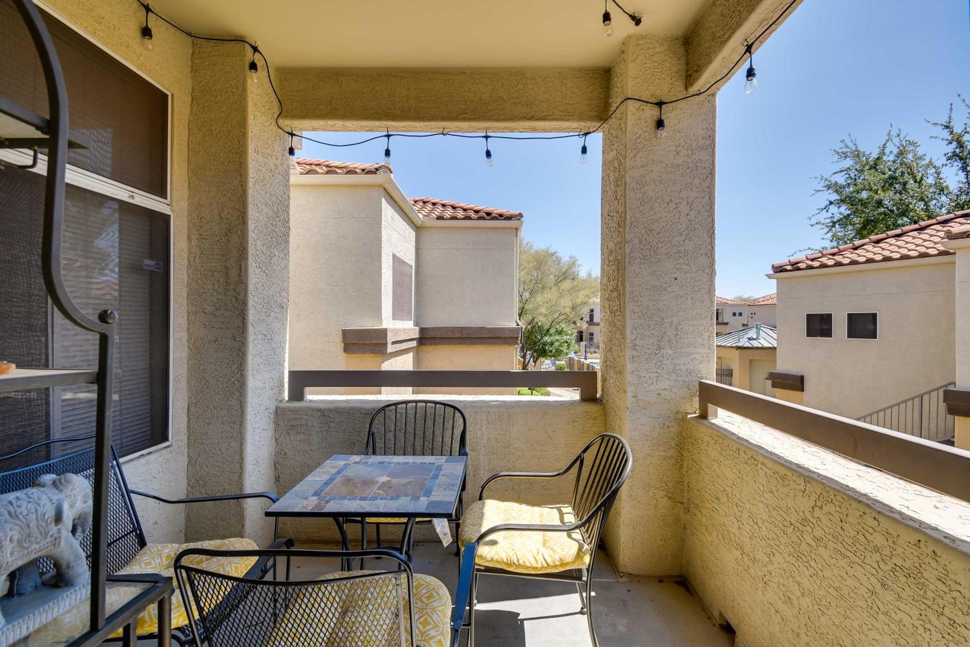 Apartment Tranquil With Community Pool! Scottsdale