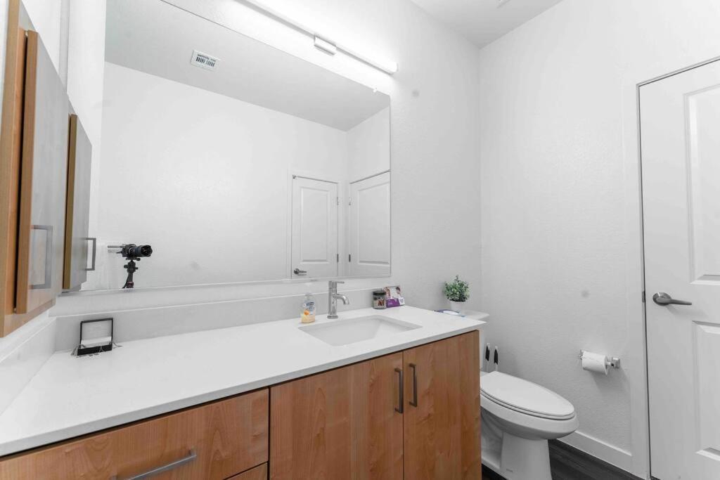 Apartment Gateway To Old Town King 1 Bedroom With Balcony *