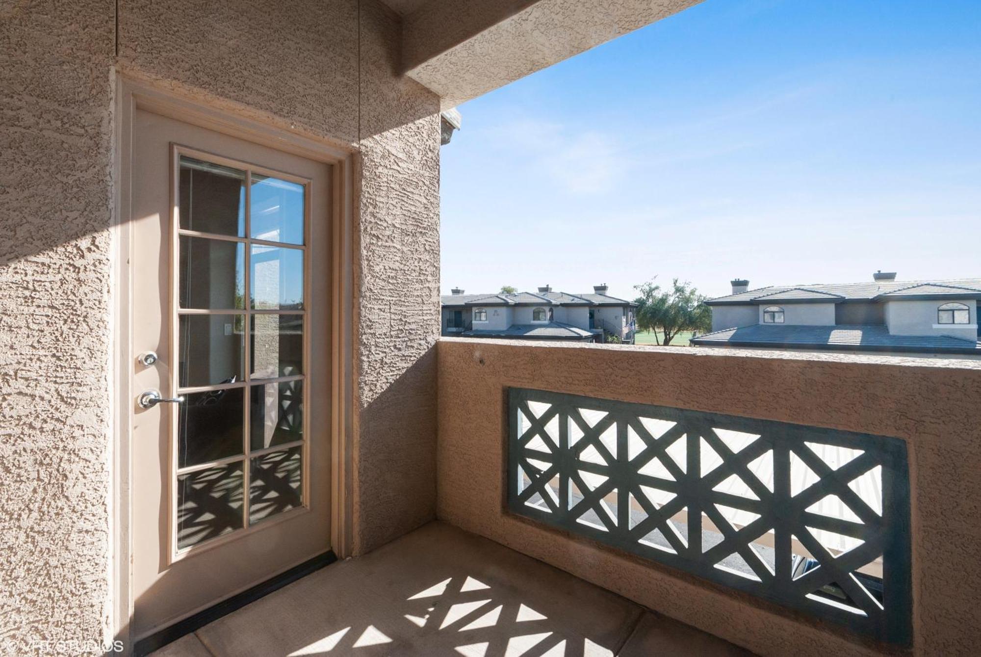 Kierland Commons Quarter Pool Gym Tennis Pickleball Golf Apartment Scottsdale