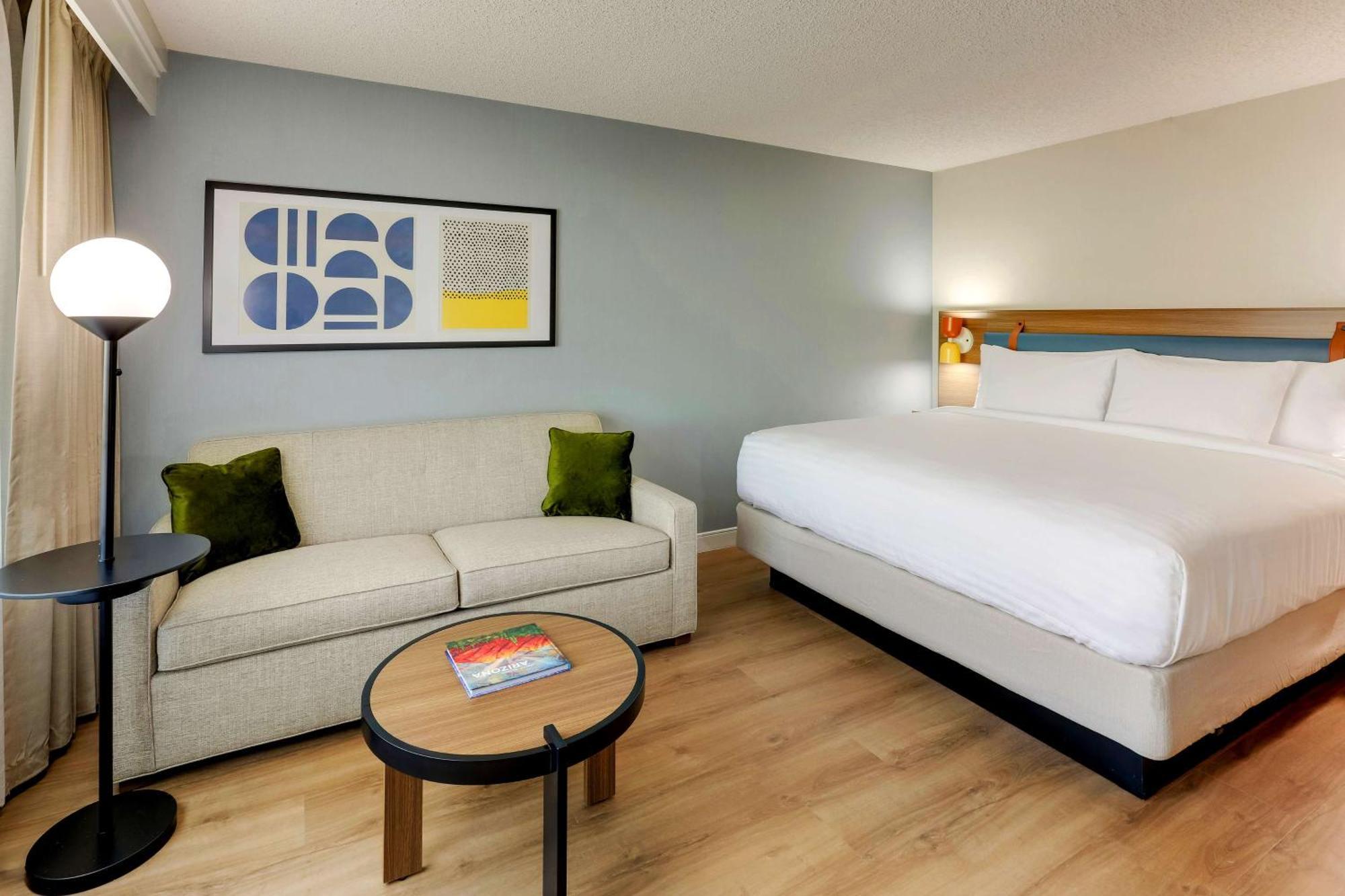 Hotel Sonesta Select At Mayo Clinic Campus 3*