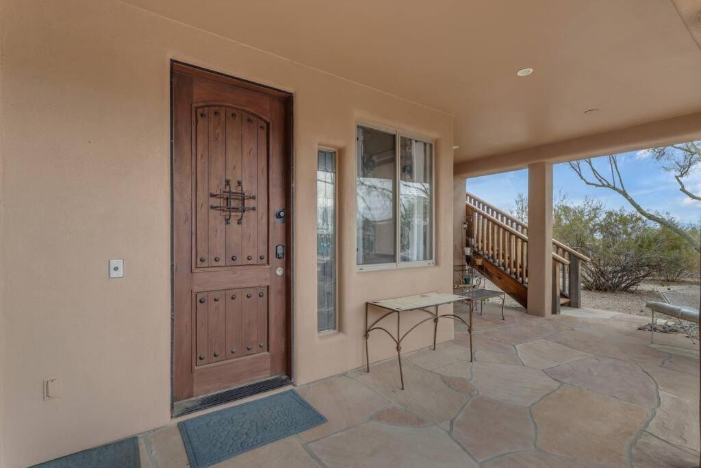 Desert Retreat With Dream Backyard Holiday home *