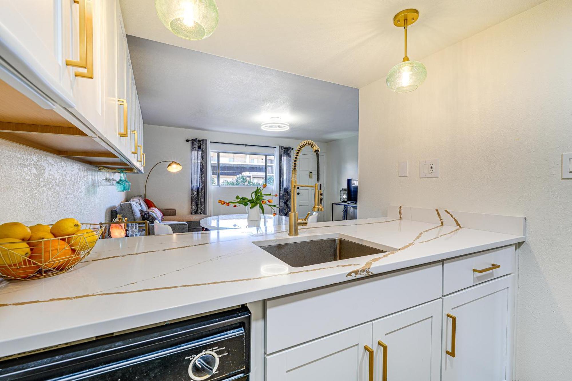 Sunny With 2 Year-round Pools! Apartment