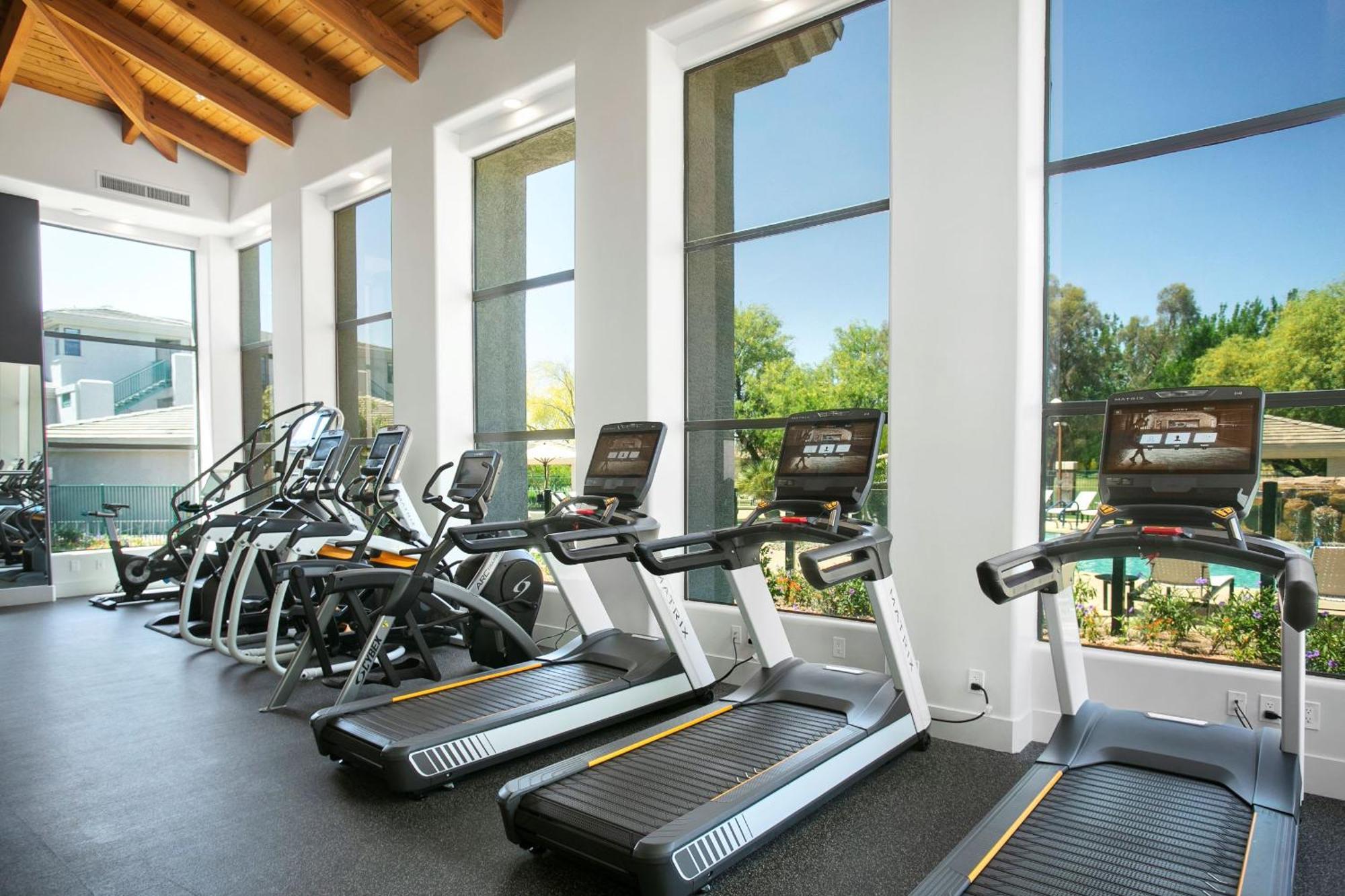 Apartment Cozysuites At Kierland Commons With Pool #16 *