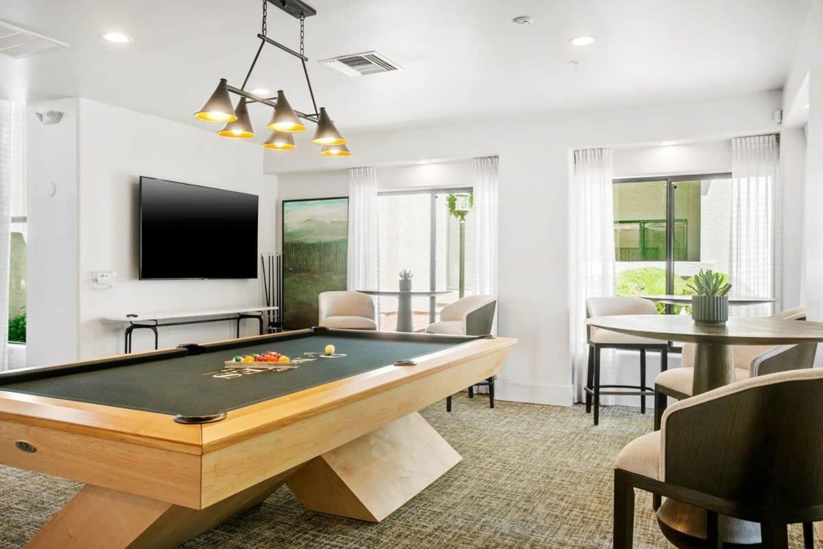 Apartment 2br Cozysuites At Kierland Commons With Pool #02 *