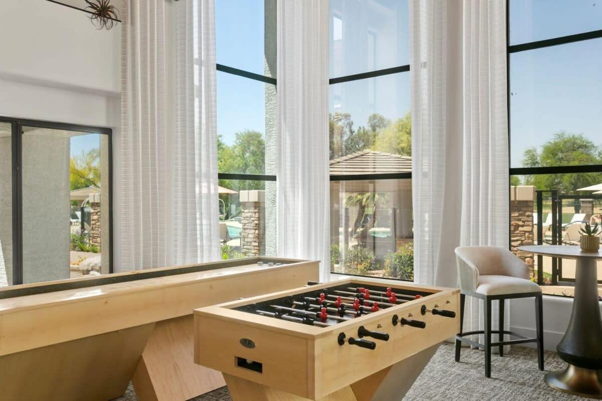 2br Cozysuites At Kierland Commons With Pool #02 *