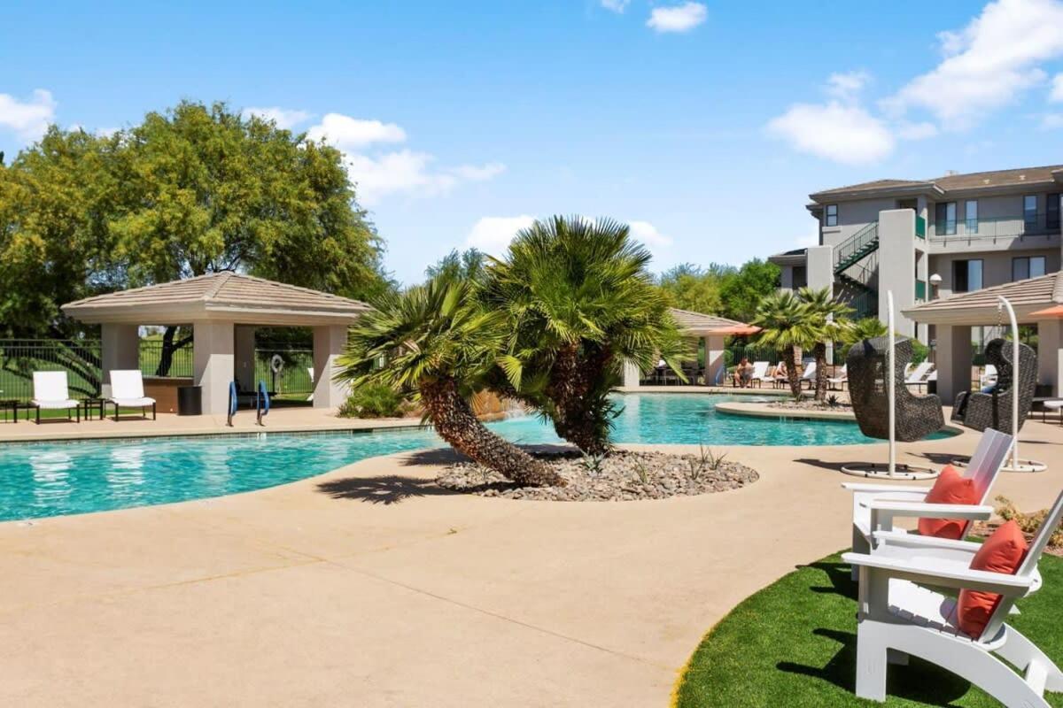 2br Cozysuites At Kierland Commons With Pool #02 * Scottsdale