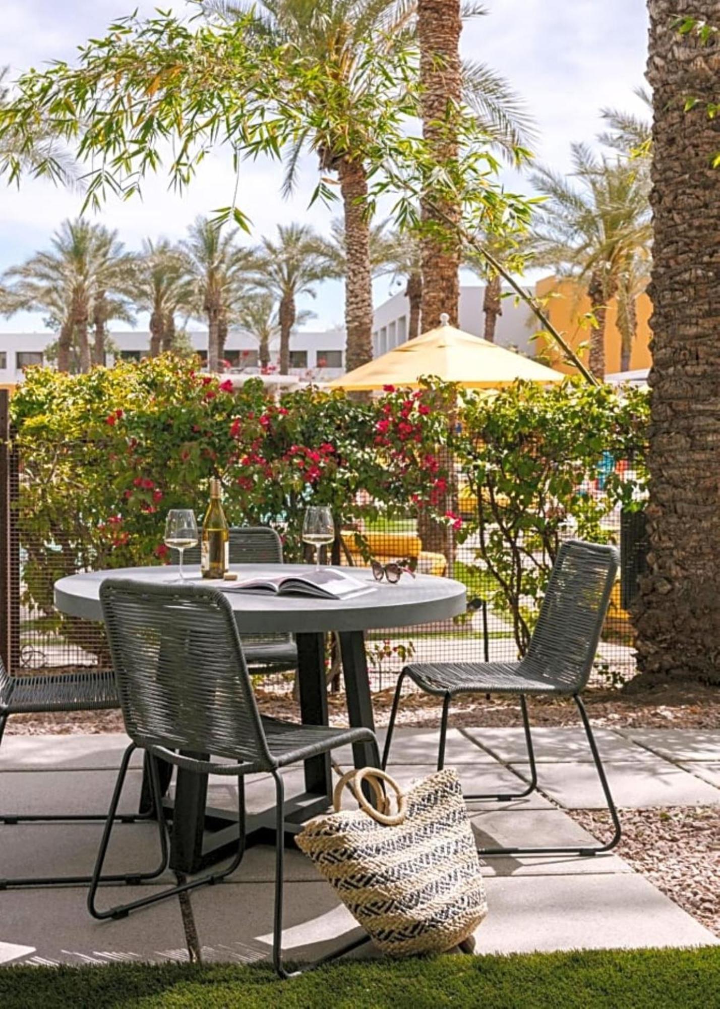 The Monarch 3* Scottsdale