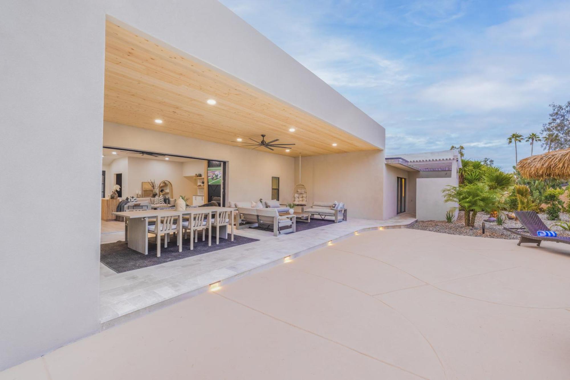 Hozho On Paradise Palms Holiday home