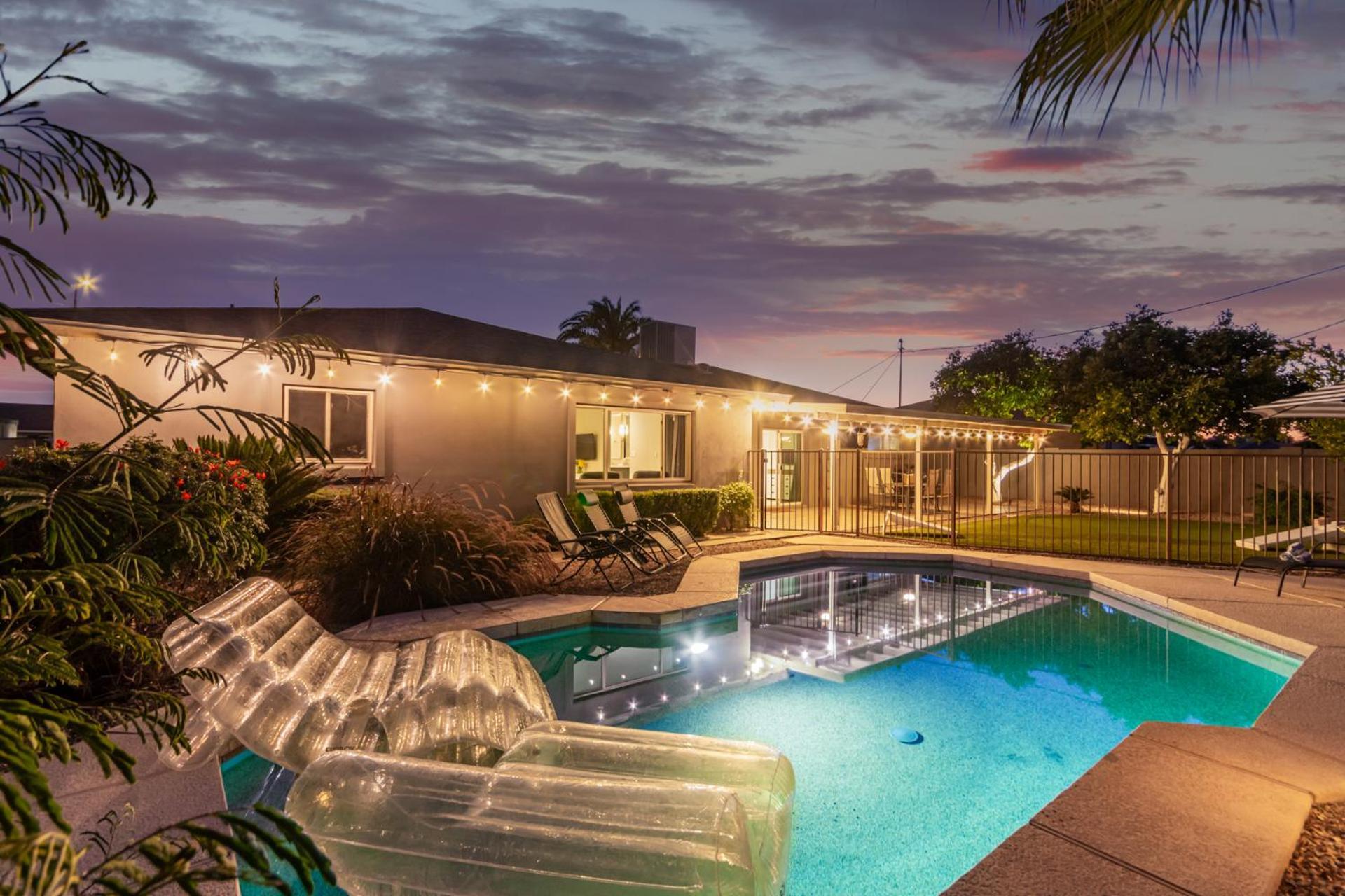 Holiday home Hot Tub, Heated Pool, Mini Golf, Bbq, 500 Mbps, 50in Tv, Old Town Scottsdale