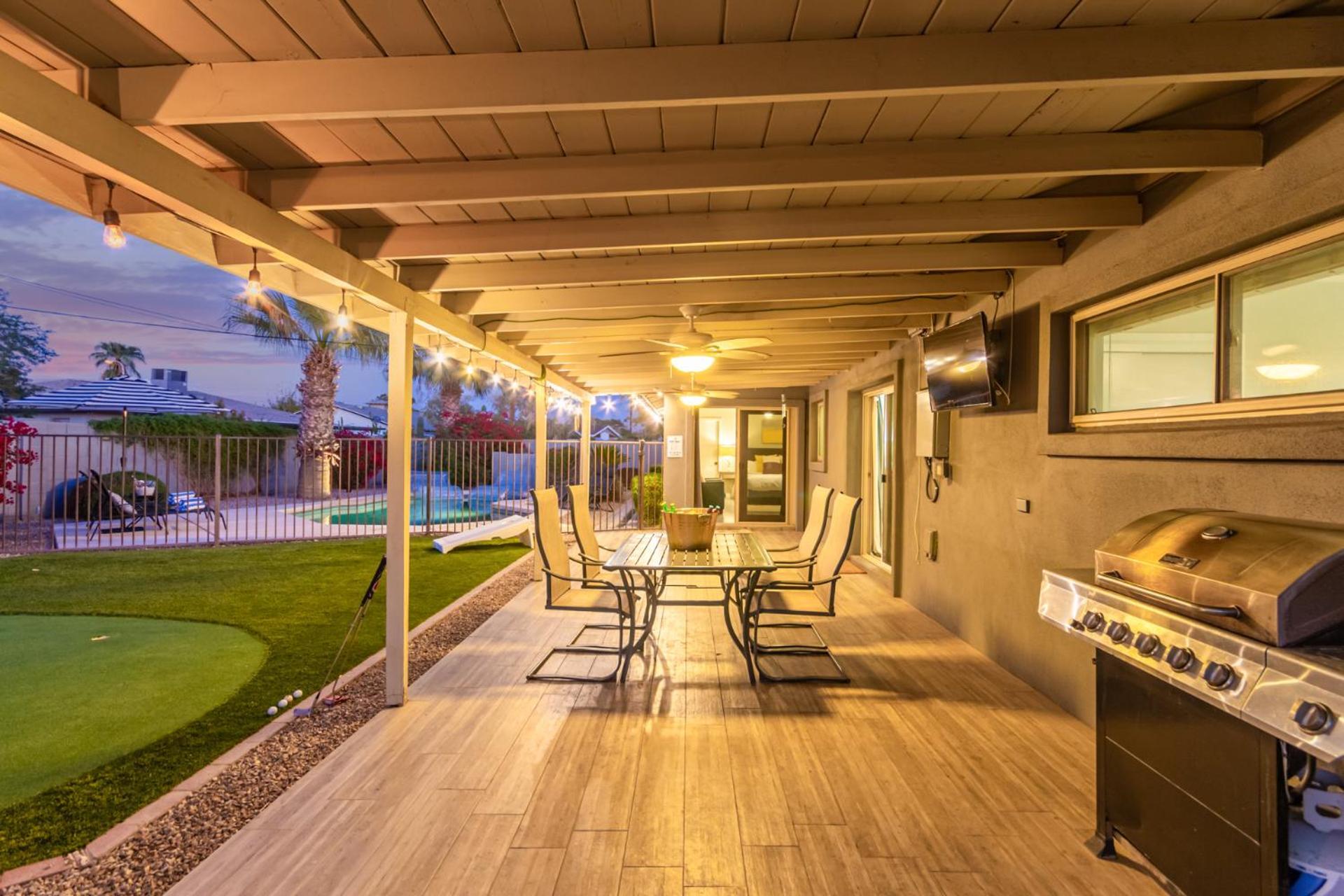 Holiday home Hot Tub, Heated Pool, Mini Golf, Bbq, 500 Mbps, 50in Tv, Old Town Scottsdale