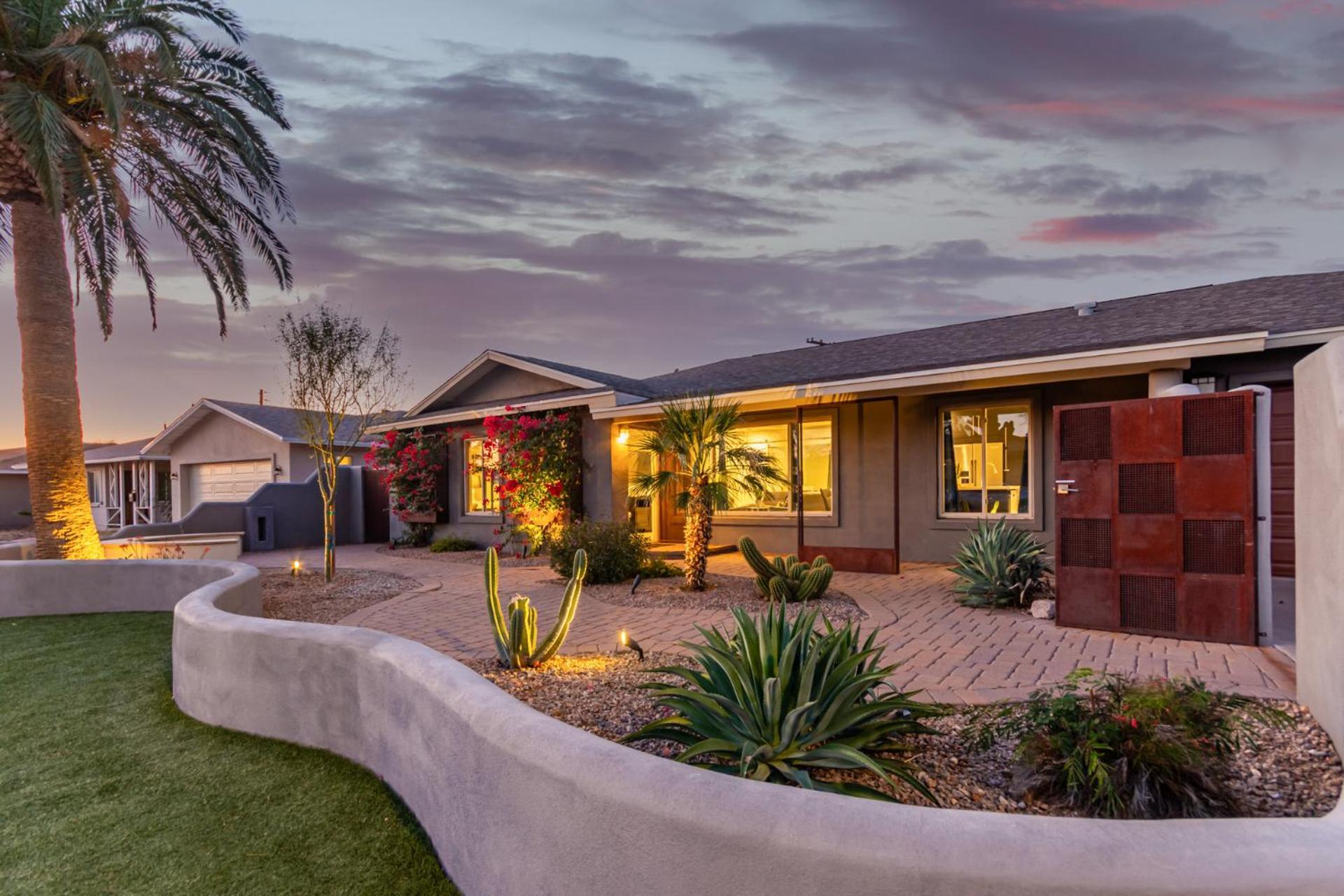 Holiday home Hot Tub, Heated Pool, Mini Golf, Bbq, 500 Mbps, 50in Tv, Old Town