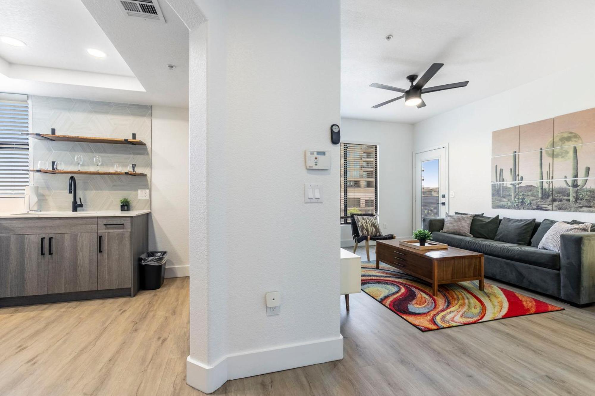 Apartment Cozysuites At Kierland Commons With Pool #16 Scottsdale